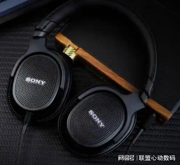噪耳机4款家居聆听的伴侣爱游戏app网站头戴降(图2)