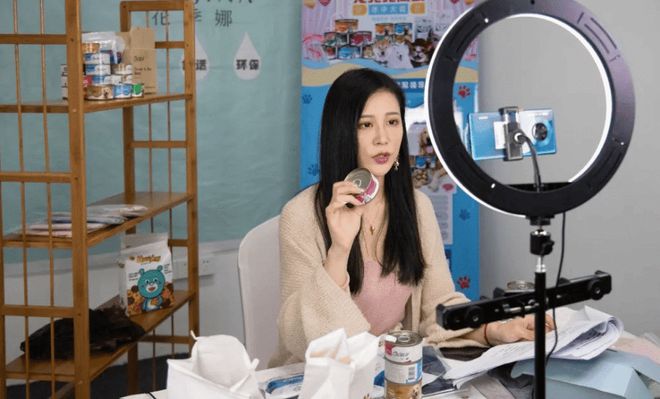 怎么样好用吗？夹耳蓝牙耳机性价比高ayx爱游戏app耳夹式蓝牙耳机(图4)