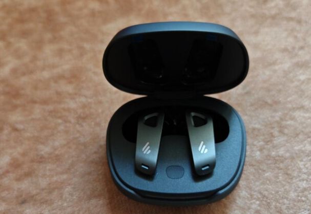 eoBuds Pro3以-50dB超宽频降噪塑造通勤静音典范爱游戏app手机版2025降噪耳机排行榜前十名推荐：漫步者N(图1)
